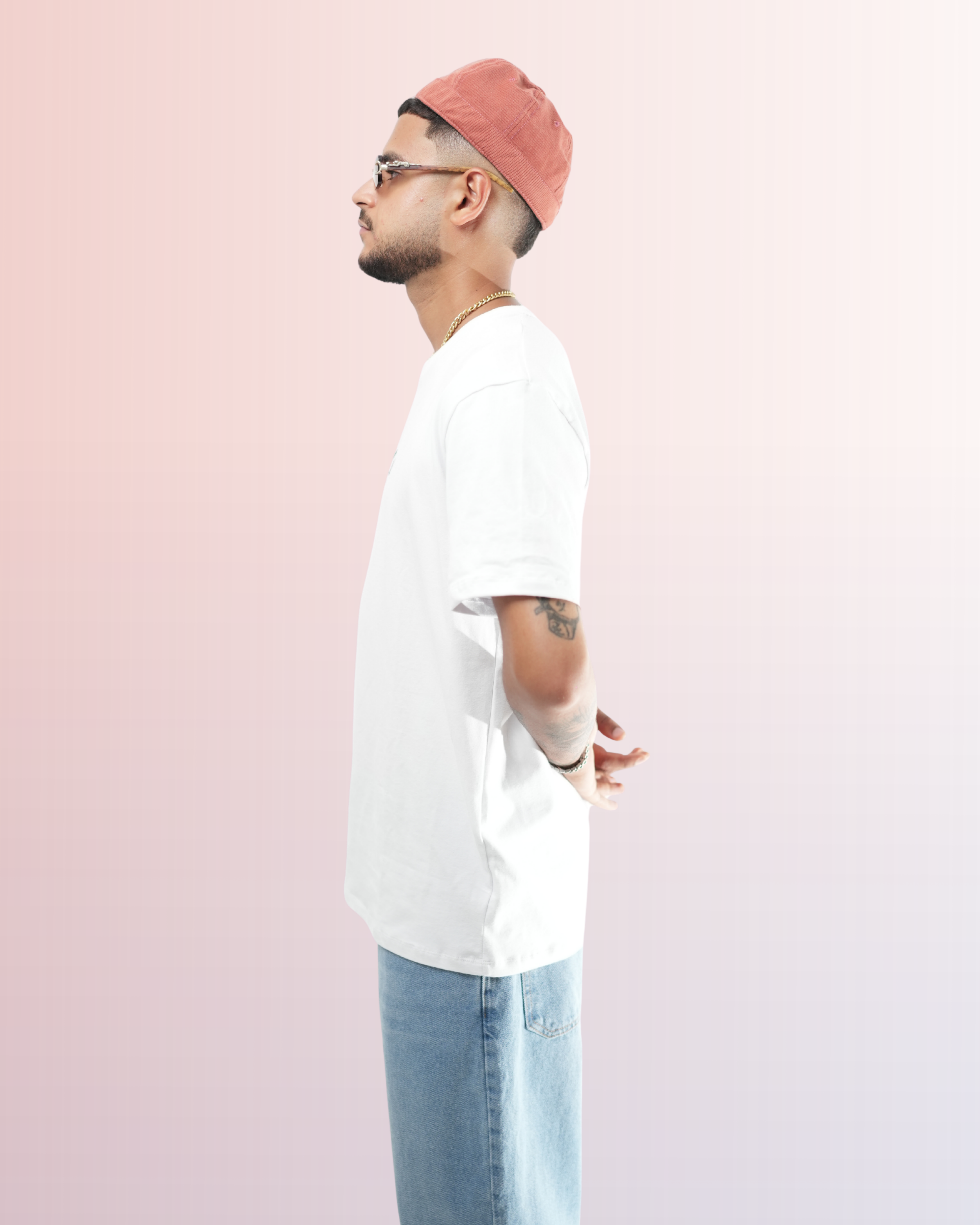 oversized white pull